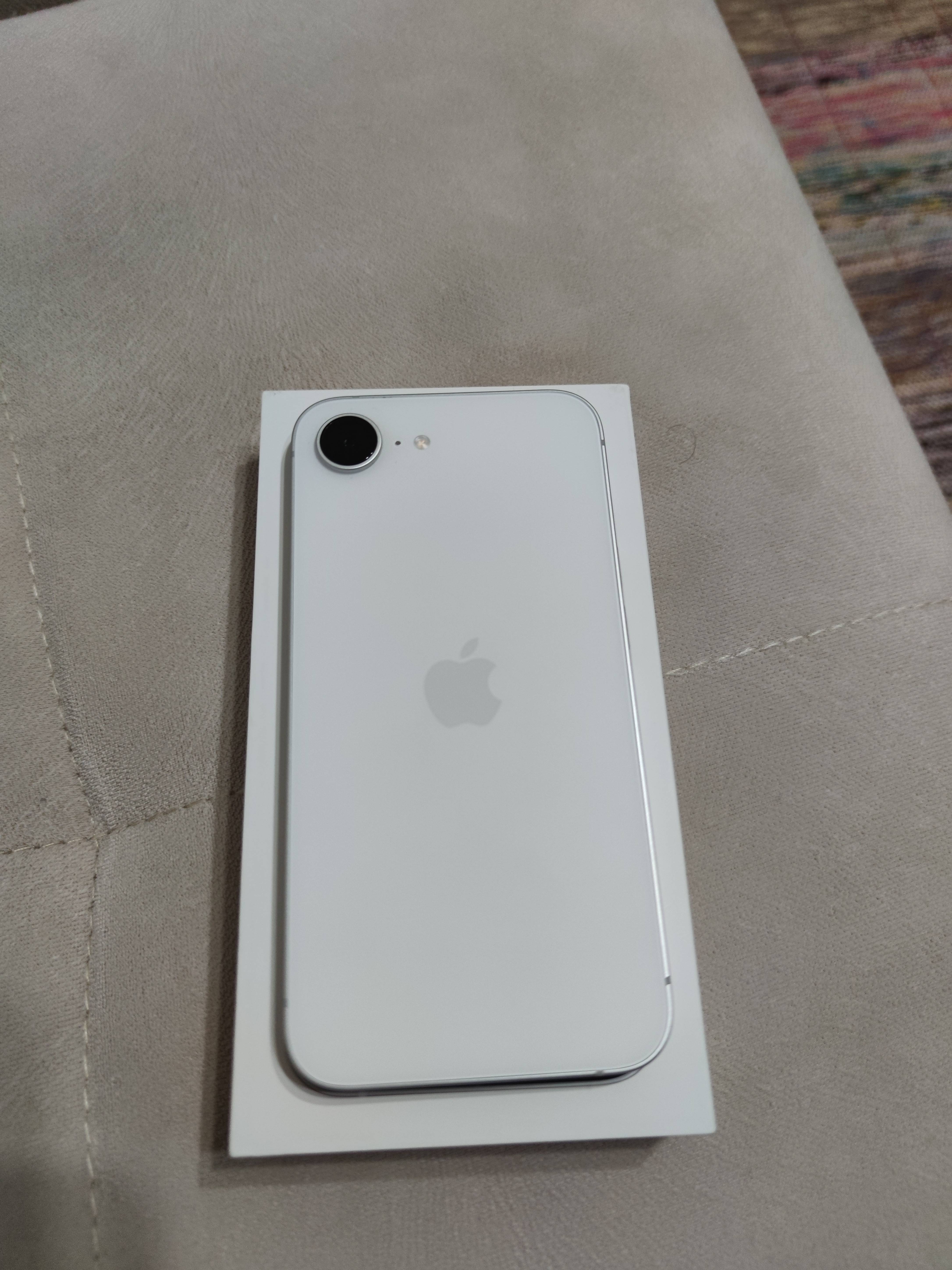 Apple iPhone 16e (256 GB) Fiyatı ve Özellikleri - Epey